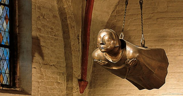 Hovering Angel Sculptor