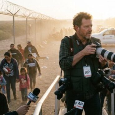 Effects of US News Media Coverage on Immigration